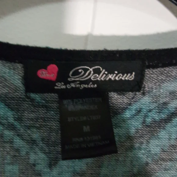 Delirious Cape - Picture 9 of 11